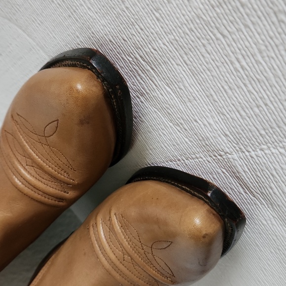 El Canelo Leather Booties - Picture 3 of 14